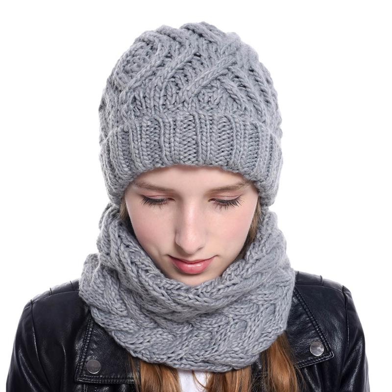 Women's knitted hat, bib, two-piece set, autumn and winter new style 2020 fashion woolen hat and scarf set
Women's knitted hat, bib, two-piece set, autumn and winter new style 2020 fashion woolen hat and scarf set