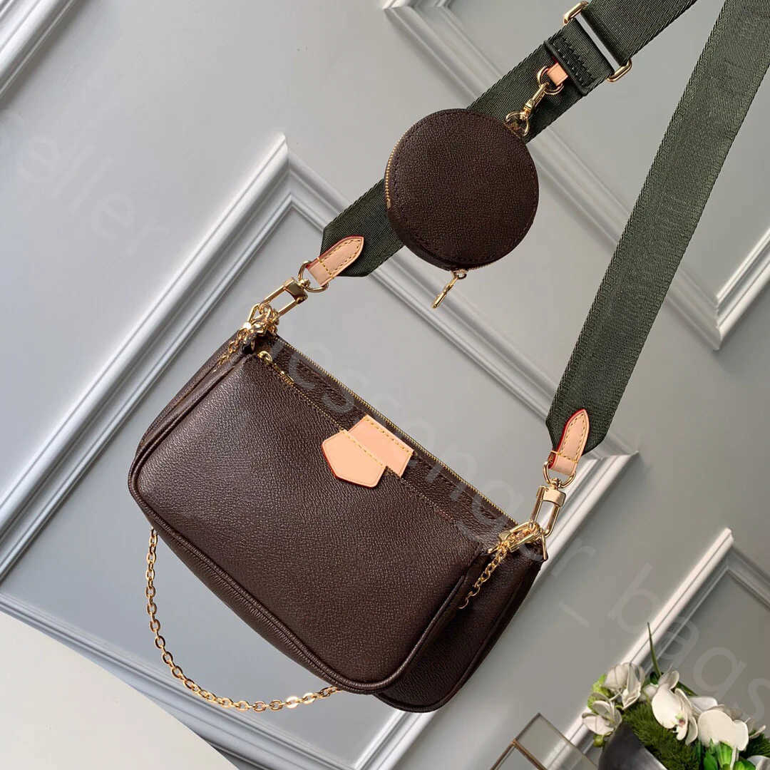 Top Chain luxury Designers Bags Shopping handbags hot fashion high quality Purse lady 3-piece pillow women Wallets Hobo purses Famous, Color red(3-piece bag set)
Top Chain luxury Designers Bags Shopping handbags hot fashion high quality Purse lady 3-piece pillow women Wallets Hobo purses Famous, Color red(3-piece bag set)