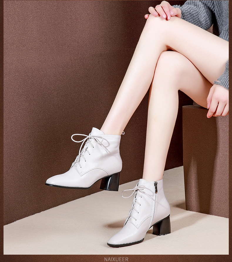New Fashionable women boots 201105