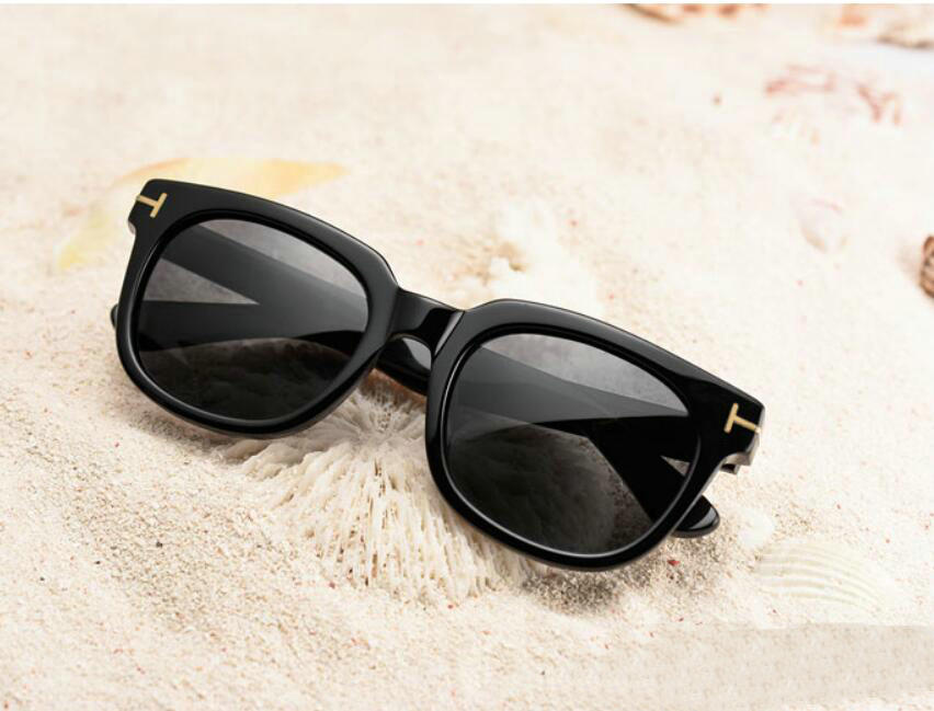 top qualtiy New Fashion 211 Tom Sunglasses For Man Woman Erika Eyewear ford Designer Brand mens and womens Sun Glasses with original box
top qualtiy New Fashion 211 Tom Sunglasses For Man Woman Erika Eyewear ford Designer Brand mens and womens Sun Glasses with original box