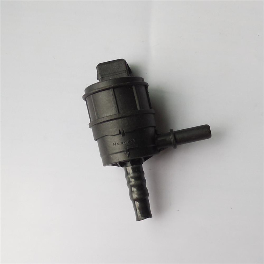 For W451 fuel EVAP steam exhaust valve ,A4514700493,A 451 470 04 93,12T033F