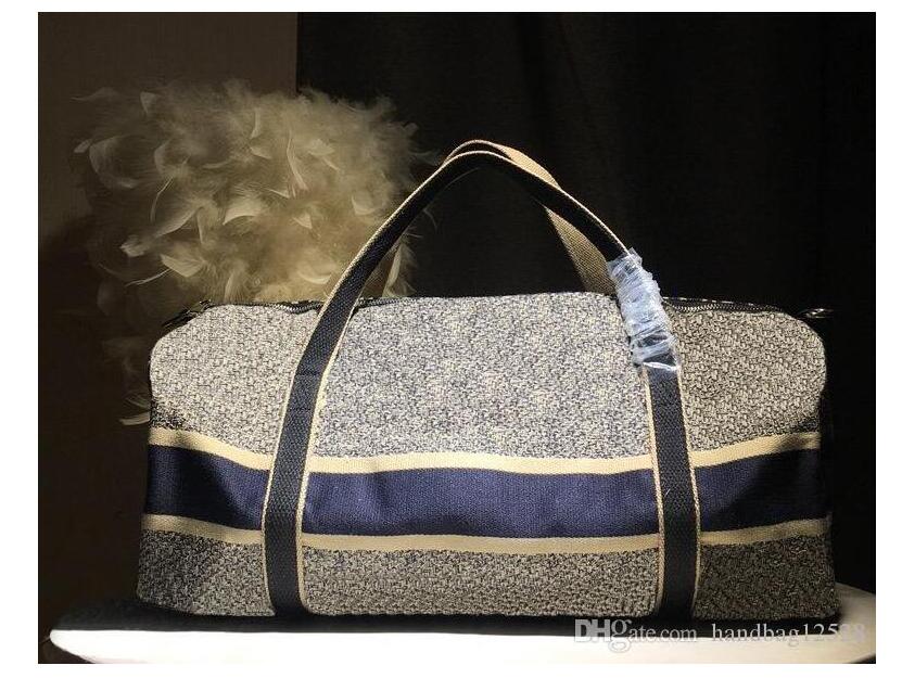 Designer luxury handbag large capacity women travel bags 2020 sale quality men shoulder duffel bags carry on luggage bottom
Designer luxury handbag large capacity women travel bags 2020 sale quality men shoulder duffel bags carry on luggage bottom
