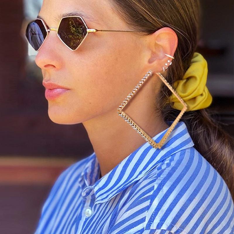 StoneFans Luxury Shiny Rhinestone Earrings Trendy Gold Plated Geometric Square Big Hoop Earrings Women Jewelry Boho Huggie Gift
StoneFans Luxury Shiny Rhinestone Earrings Trendy Gold Plated Geometric Square Big Hoop Earrings Women Jewelry Boho Huggie Gift