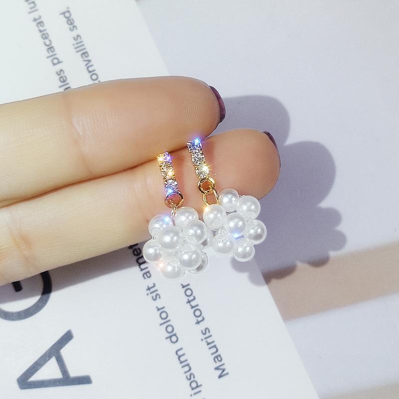 Dangle & Chandelier 2021 Design Fashion Jewelry Hand-woven Pearl Round Hollow Earrings Small Crystal Temperament For Women
Dangle & Chandelier 2021 Design Fashion Jewelry Hand-woven Pearl Round Hollow Earrings Small Crystal Temperament For Women