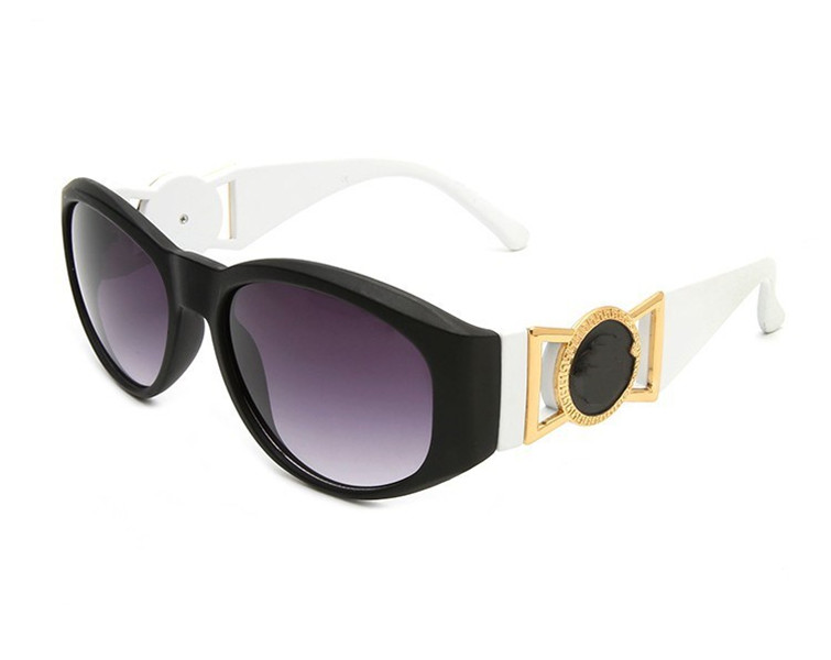 top new High quality 9113 Brand Designer Sunglasses wood glasses for men women Fashion buffalo sun glasses with box 424
top new High quality 9113 Brand Designer Sunglasses wood glasses for men women Fashion buffalo sun glasses with box 424
