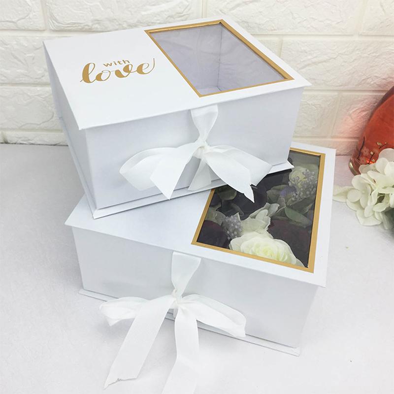 Valentine's & Mothers's Day Gifts Gold Hotstamp Love Text Rectangle Paper Gift Box With PVC Window Showing Flowers for Lovers
Valentine's & Mothers's Day Gifts Gold Hotstamp Love Text Rectangle Paper Gift Box With PVC Window Showing Flowers for Lovers