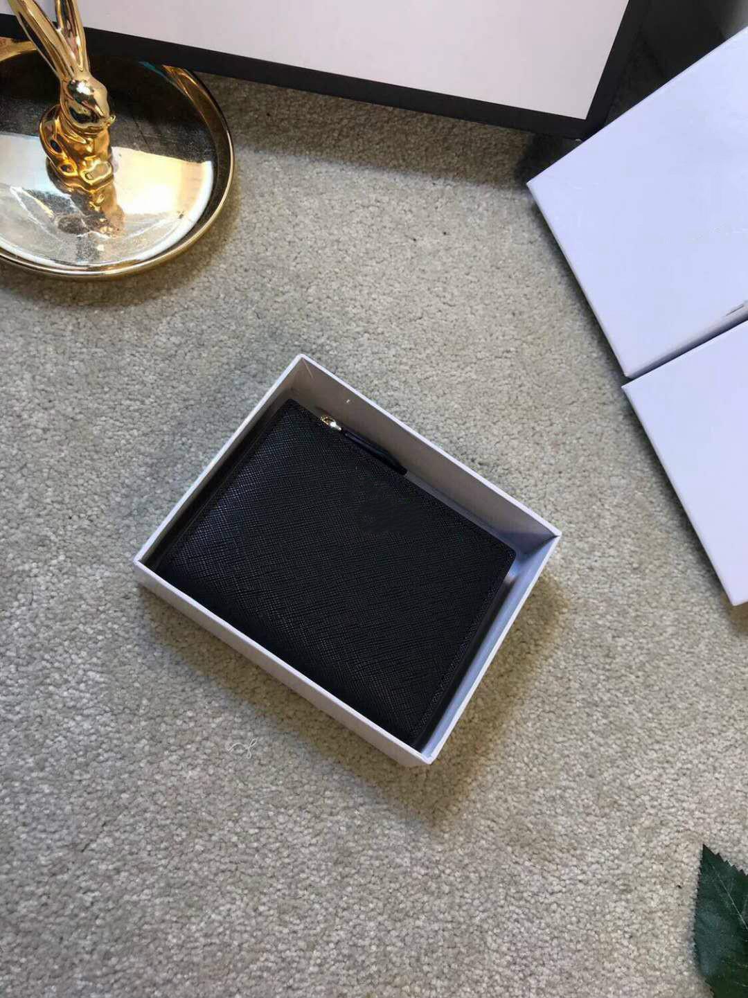 HOT Men's Boss Wallets LEATHER WALLET ,Holders Come With Box MEN Coin Pocket Bags Wallets+box 11
HOT Men's Boss Wallets LEATHER WALLET ,Holders Come With Box MEN Coin Pocket Bags Wallets+box 11