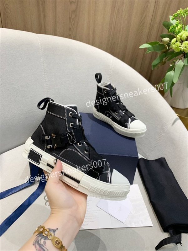 2021Womancasual Shoes suede fashion Oversize sneakers leather shoes leather shoes increase Men And Women size oly200620, 10
2021Womancasual Shoes suede fashion Oversize sneakers leather shoes leather shoes increase Men And Women size oly200620, 10