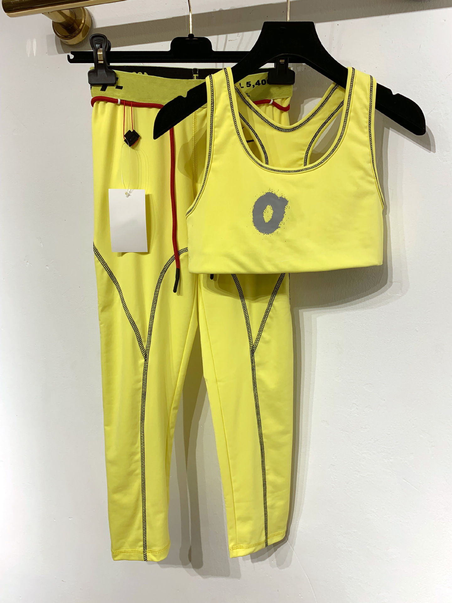 New letter print waist vest Leggings sports suit high elastic Fitness Yoga suit, Bright skin yellow
New letter print waist vest Leggings sports suit high elastic Fitness Yoga suit, Bright skin yellow
