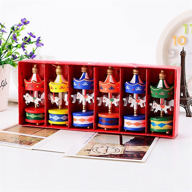 6pcs/Set Good Merry Christmas Wood Carousel Horse Ornaments Beautiful Wooden Xmas Children Gift Toys New Year Christmas Gifts 201127
6pcs/Set Good Merry Christmas Wood Carousel Horse Ornaments Beautiful Wooden Xmas Children Gift Toys New Year Christmas Gifts 201127