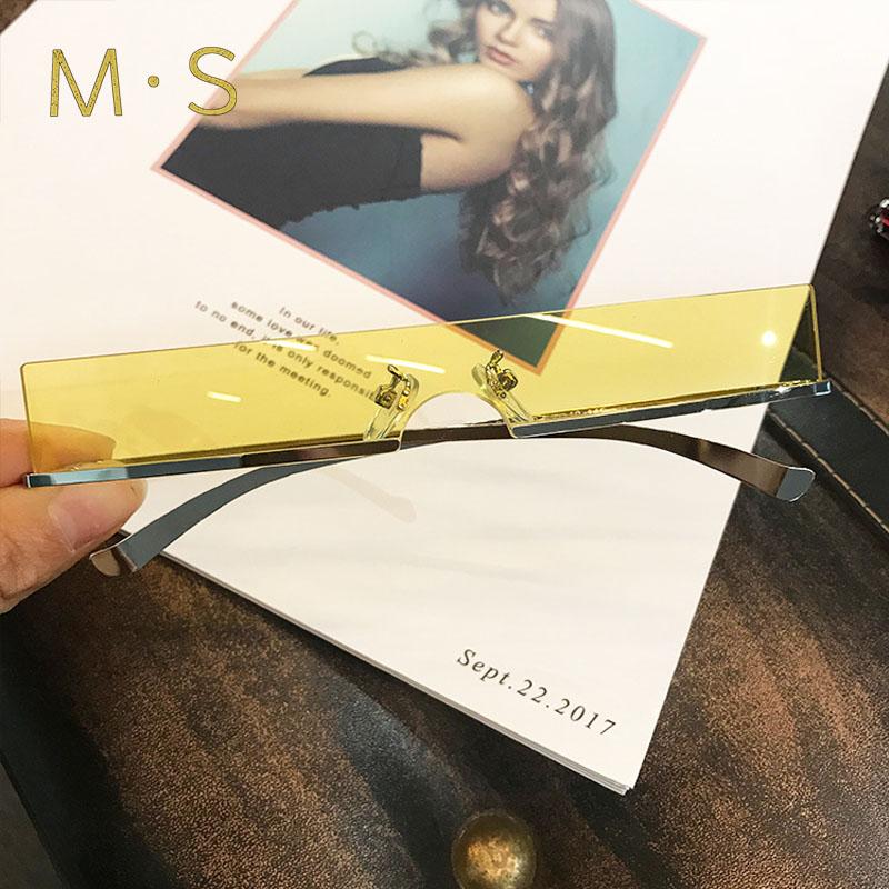 MS Women Sunglasses 2020 Decoration Classic Eyewear Female Cool Sunglasses Original Brand Designer MenSun Glasses Fashion
MS Women Sunglasses 2020 Decoration Classic Eyewear Female Cool Sunglasses Original Brand Designer MenSun Glasses Fashion