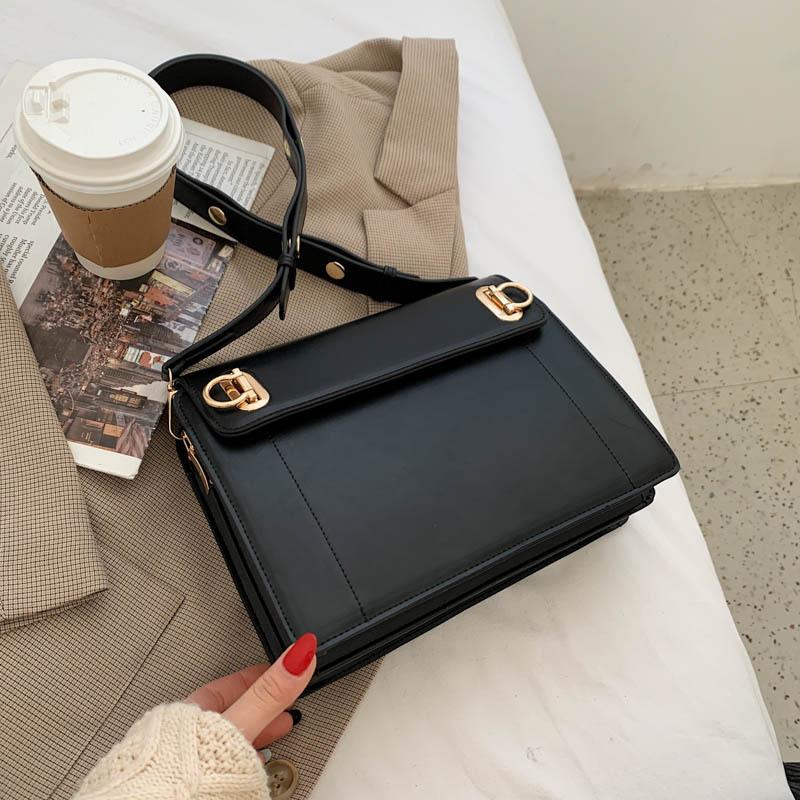 High-quality ladies shoulder bag 2021 new net red cross-body female bag wild retro high-quality single shoulder diagonal, Black
High-quality ladies shoulder bag 2021 new net red cross-body female bag wild retro high-quality single shoulder diagonal, Black