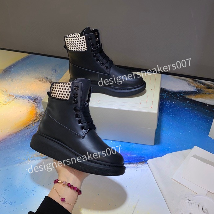 2021new Womans fashion platform shoes men women running shoe skateboard utility mens trainers sports sneakers scarpe chaussures yn201120, 22
2021new Womans fashion platform shoes men women running shoe skateboard utility mens trainers sports sneakers scarpe chaussures yn201120, 22