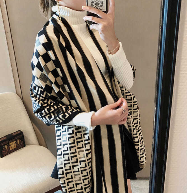 5colors Luxury Scarf Pashmina Women Designer F-Letters Ladies Autumn Winter Long Scarves Neck Wrap 180*65cm Shawls Scarfs Dropship, Blue;gray
5colors Luxury Scarf Pashmina Women Designer F-Letters Ladies Autumn Winter Long Scarves Neck Wrap 180*65cm Shawls Scarfs Dropship, Blue;gray