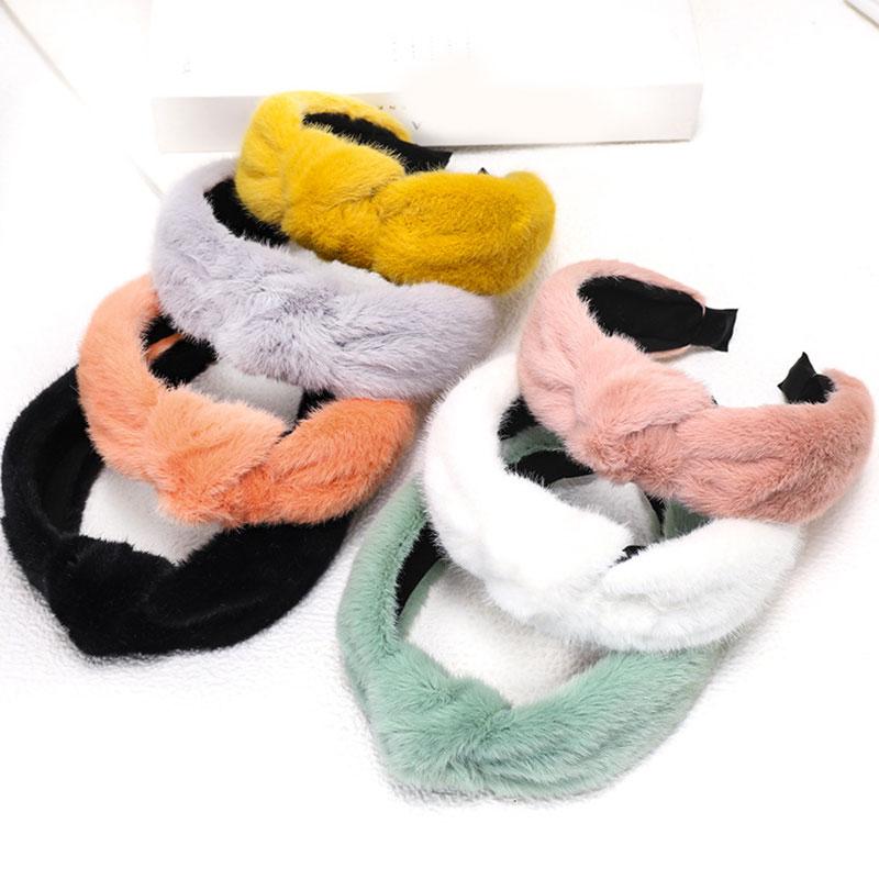 1Pcs Plush Headband Soft Warm Bow Hairband Candy Color Top Knot Head Hoop Wide Side Hair Hoop Lamb Wool Winter Hair Accessories
1Pcs Plush Headband Soft Warm Bow Hairband Candy Color Top Knot Head Hoop Wide Side Hair Hoop Lamb Wool Winter Hair Accessories