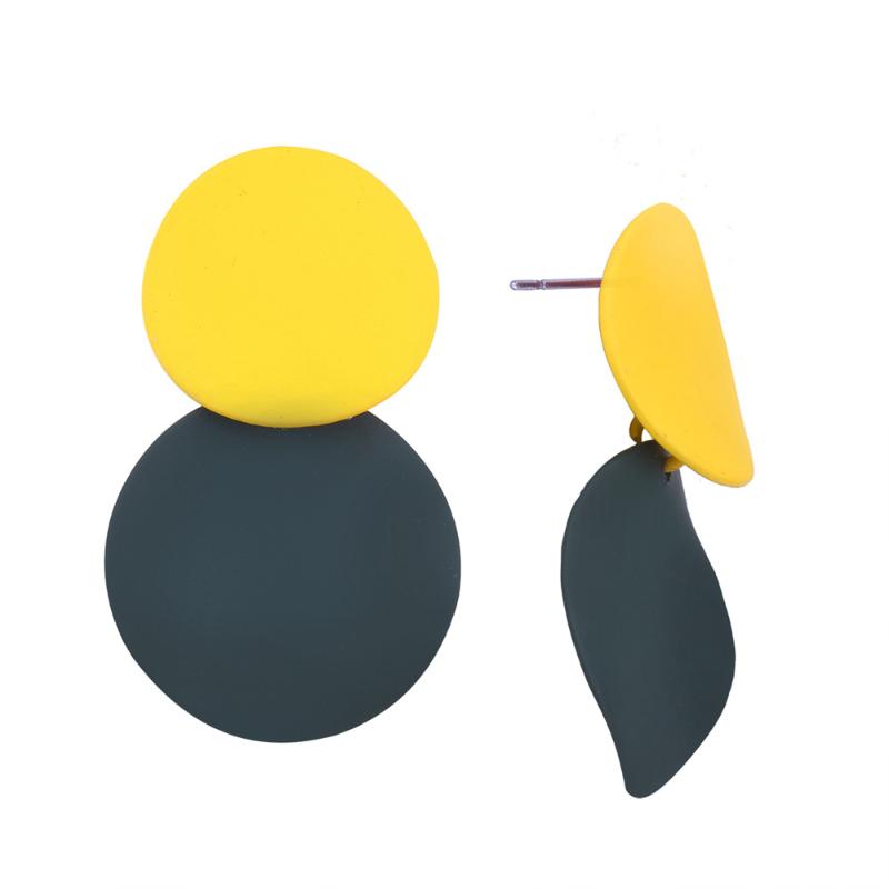 2020 new fashion brand jewelry simple round earrings geometry Hit color earring for women gift for Christmas gift
2020 new fashion brand jewelry simple round earrings geometry Hit color earring for women gift for Christmas gift