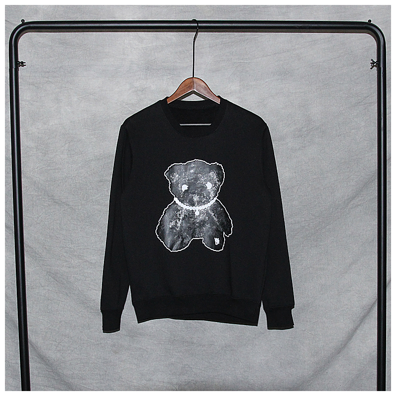 2021 New We11done Wear Bear Long-sleeved Top Veet Men and Women Street Thickened Hoodie Couple T04b, White
2021 New We11done Wear Bear Long-sleeved Top Veet Men and Women Street Thickened Hoodie Couple T04b, White