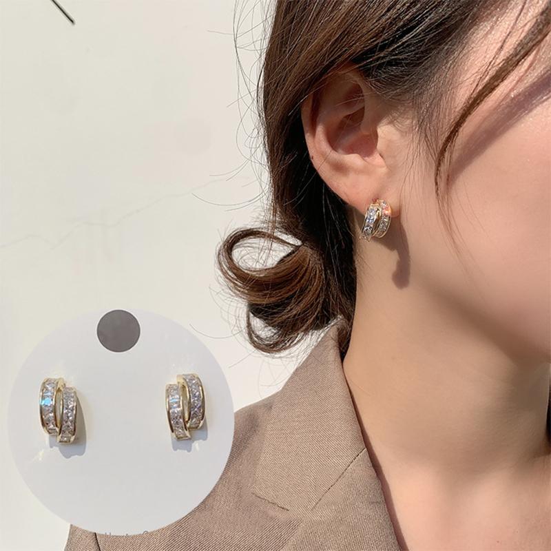 Stud S925 Needle Earrings For Women Korean Crystal Simple Small Circle Jewelry Wholesale
Stud S925 Needle Earrings For Women Korean Crystal Simple Small Circle Jewelry Wholesale