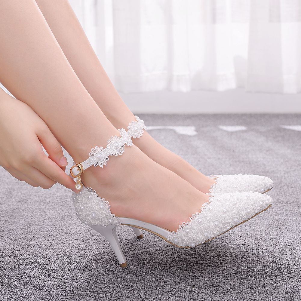 ladies Summer seven.5cm big stiletto size pointed to toe lace white sandals high wedding heels women's shoes a0041 5LKW, Wedding sandals.
ladies Summer seven.5cm big stiletto size pointed to toe lace white sandals high wedding heels women's shoes a0041 5LKW, Wedding sandals.