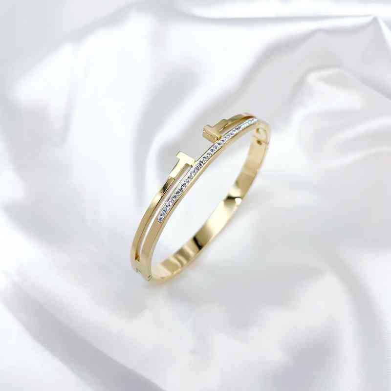 Hot Selling Ti ffany 2022 Women t Home Titanium Steel Rhinestone Zircon 18k Rose Gold Bracelet Women's Simple Fashion
Hot Selling Ti ffany 2022 Women t Home Titanium Steel Rhinestone Zircon 18k Rose Gold Bracelet Women's Simple Fashion