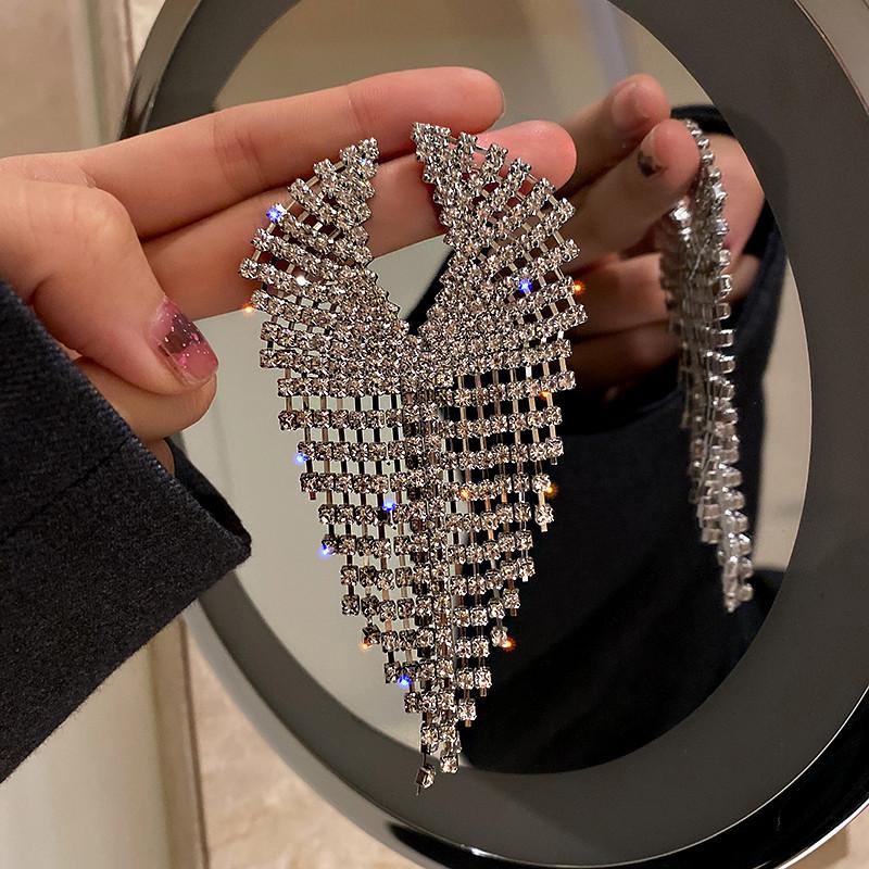 FYUAN Geometric Full Rhinestone Drop Earrings for Women Bijoux Long Tassel Crystal Dangle Earrings Statement Jewelry
FYUAN Geometric Full Rhinestone Drop Earrings for Women Bijoux Long Tassel Crystal Dangle Earrings Statement Jewelry