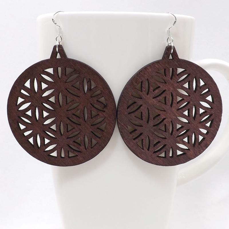 12 Pairs Good Quality Woman Wood Earrings Organic Round Flower brown Hollow African Wooden Brincos Pendant 5.5cm
12 Pairs Good Quality Woman Wood Earrings Organic Round Flower brown Hollow African Wooden Brincos Pendant 5.5cm
