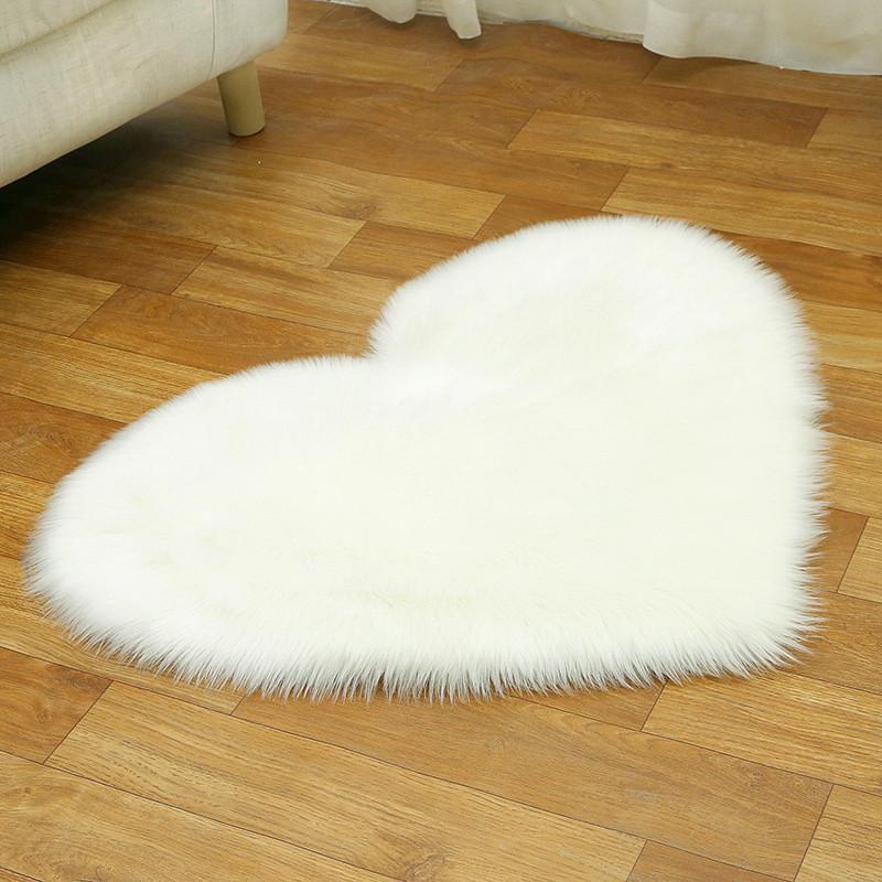 Artificial Wool Sheepskin Baby Room Bedroom Soft Area Mat Long Hairy Shaggy NO Lint Carpet Love Heart Shape Fur Rugs, Red
Artificial Wool Sheepskin Baby Room Bedroom Soft Area Mat Long Hairy Shaggy NO Lint Carpet Love Heart Shape Fur Rugs, Red
