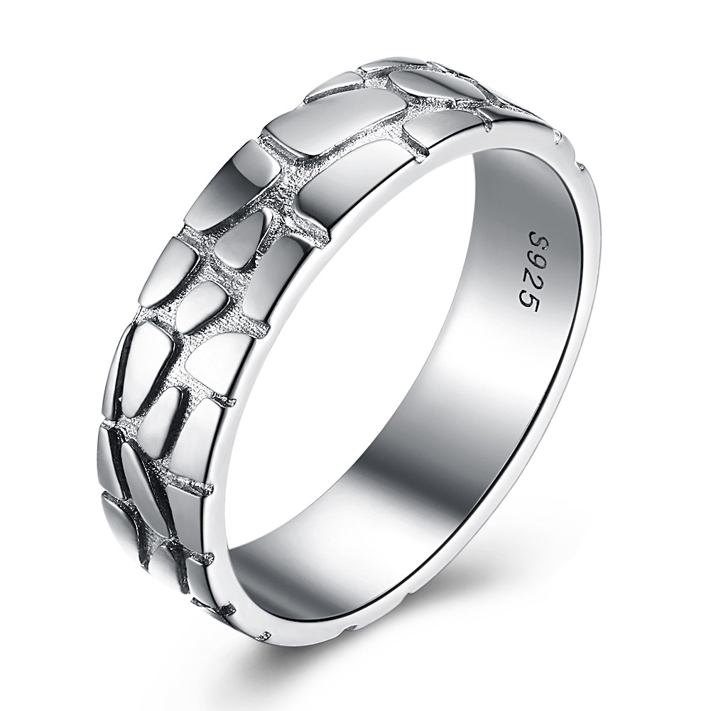 European and American retro style football ladies ring 2020 new ring accessories accessories marriage proposal engagement wedding ring
European and American retro style football ladies ring 2020 new ring accessories accessories marriage proposal engagement wedding ring