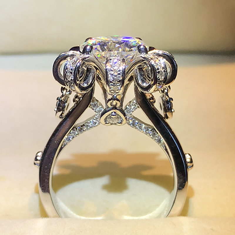 Elegant Flower Crown Diamond Ring 925 sterling silver Engagement Wedding band Rings for Women Bridal Party Jewelry
Elegant Flower Crown Diamond Ring 925 sterling silver Engagement Wedding band Rings for Women Bridal Party Jewelry