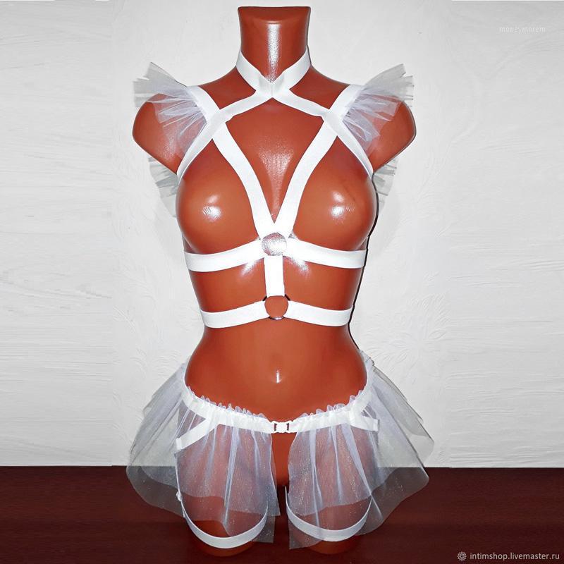 2 Piece Sexy Lingerie Set Harness Strappy Hollow Out Elastic Bra and Garters for Women Lace See-through Erotic Sets New Pajamas1, Black
2 Piece Sexy Lingerie Set Harness Strappy Hollow Out Elastic Bra and Garters for Women Lace See-through Erotic Sets New Pajamas1, Black