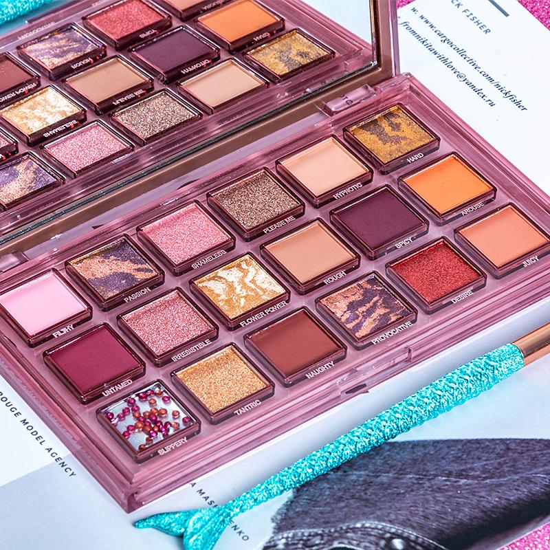 Matte Pearlescent Streaky Pork Pomegranate Seed Eye Shadow Palette Reverse Rose 18 Color Eye Shadow
Matte Pearlescent Streaky Pork Pomegranate Seed Eye Shadow Palette Reverse Rose 18 Color Eye Shadow