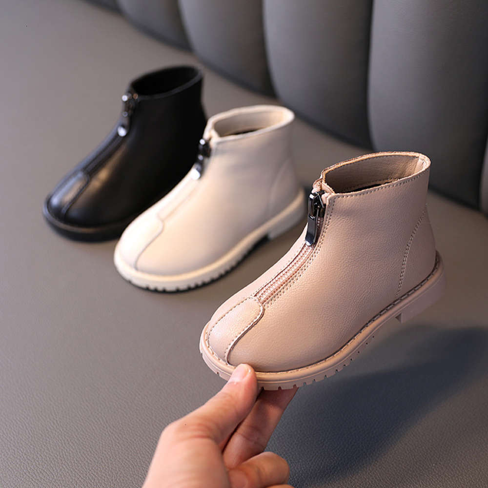 Children' autumn winter 2020 leather new front zipper Martin baby soft soled anti slip short boots, Black;grey
Children' autumn winter 2020 leather new front zipper Martin baby soft soled anti slip short boots, Black;grey