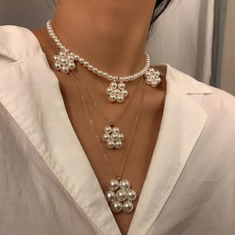 2020 Women's Imitation Pearl Multilayer Necklace Vintage Flower Necklace Pendant Jewelry Wedding Gift
2020 Women's Imitation Pearl Multilayer Necklace Vintage Flower Necklace Pendant Jewelry Wedding Gift