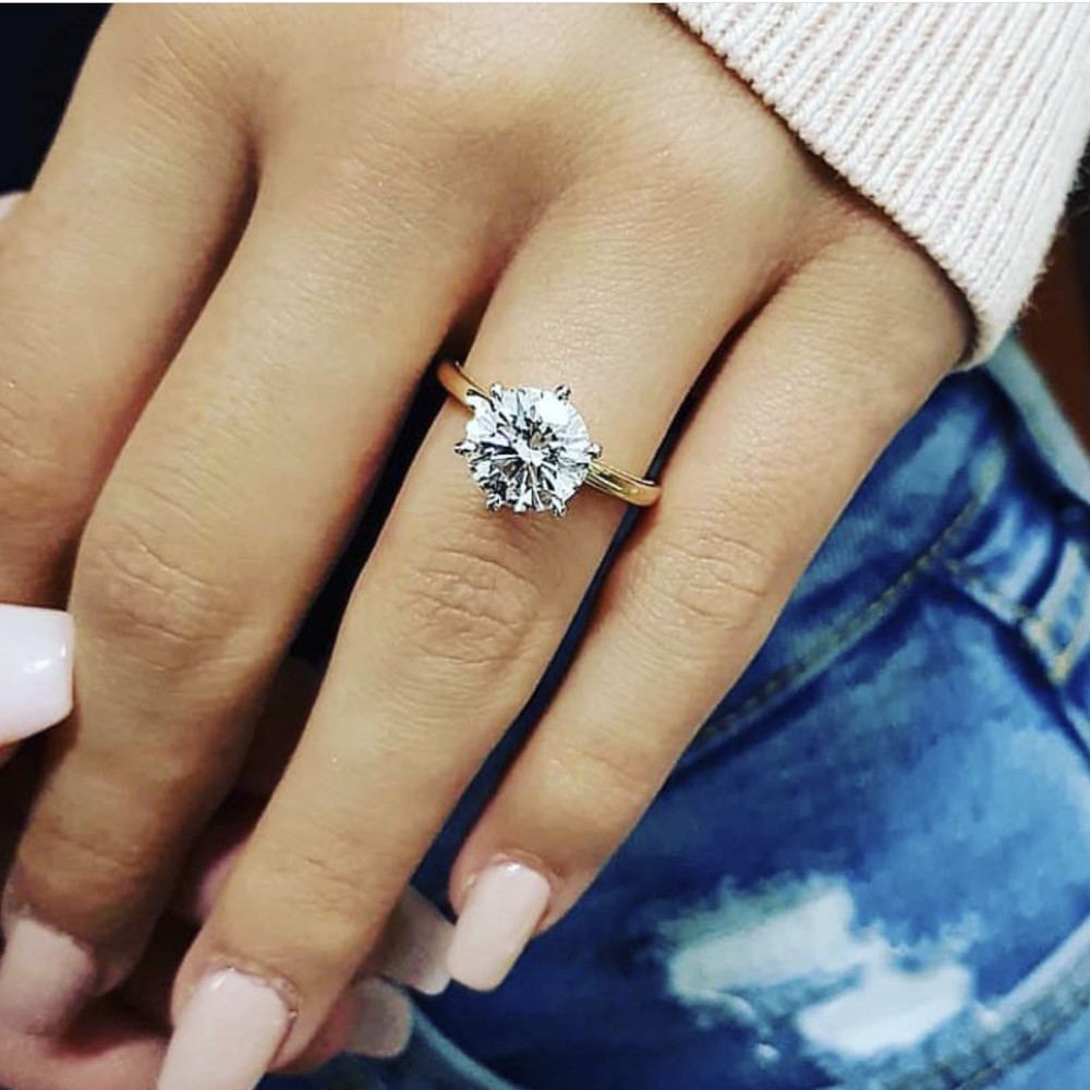 Luxury 100% 925 Sterling Silver 2ct Round cut Simulated Diamond Wedding Engagement Cocktail Women Rings Fine Jewelry Wholesale