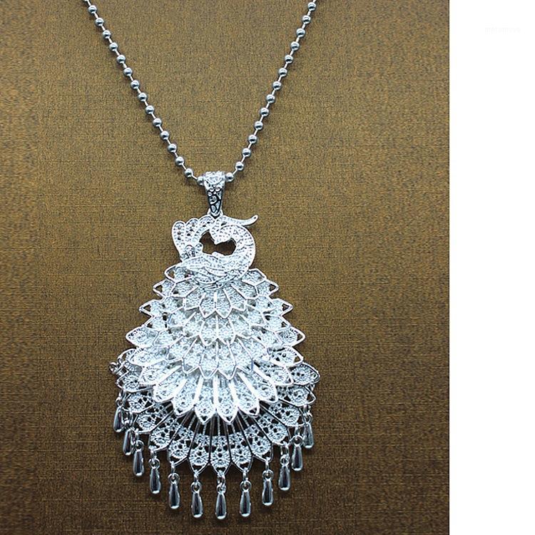 National style new imitation silver peacock sweater chain jewelry necklace female tourist attractions hot sale style ornaments1
National style new imitation silver peacock sweater chain jewelry necklace female tourist attractions hot sale style ornaments1