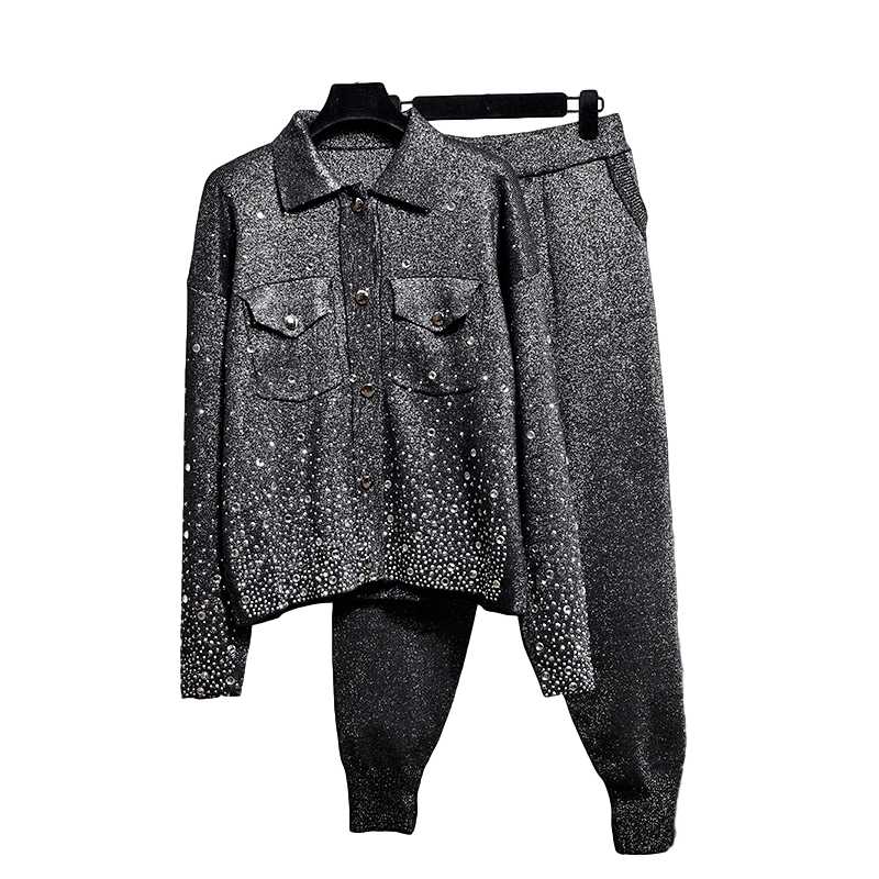 2020 Autumn Women Clothing Fashion Bright Silk Long Sleeve Knitwear + Casual Two Piece Set Tracksuit Pants Ladies Clothes H636, Black 
2020 Autumn Women Clothing Fashion Bright Silk Long Sleeve Knitwear + Casual Two Piece Set Tracksuit Pants Ladies Clothes H636, Black