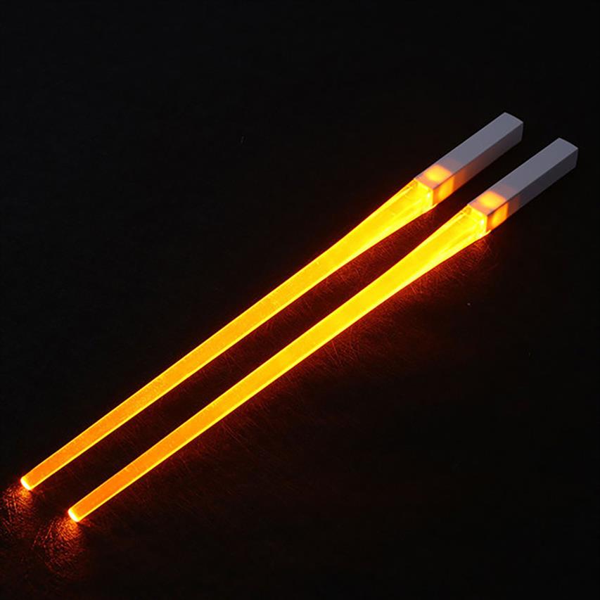 Creative 2pcsPal LED Chopsticks Light Up Durable Lightweight Kitchen Dinning Room Party Portable Food Safe Tableware251S7916747