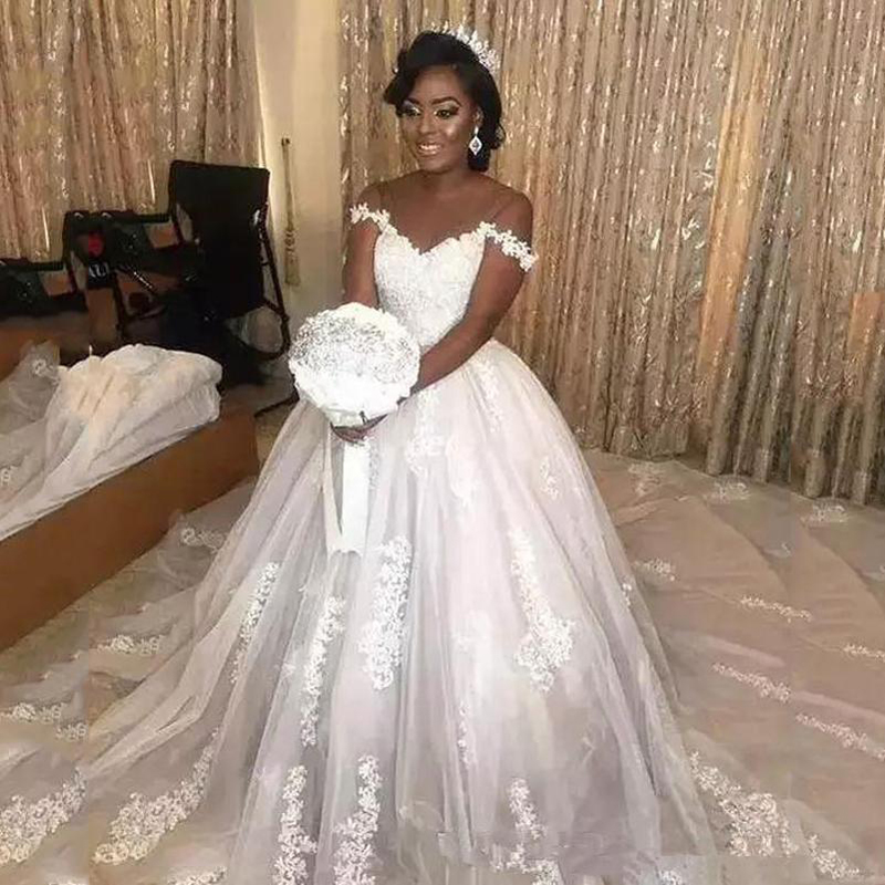 Off Shoulder Lace Plus Size Wedding Dresses 2021 with Appliques Cap Sleeves Court Train Arabic A Line Wedding Bridal Gowns, White
Off Shoulder Lace Plus Size Wedding Dresses 2021 with Appliques Cap Sleeves Court Train Arabic A Line Wedding Bridal Gowns, White