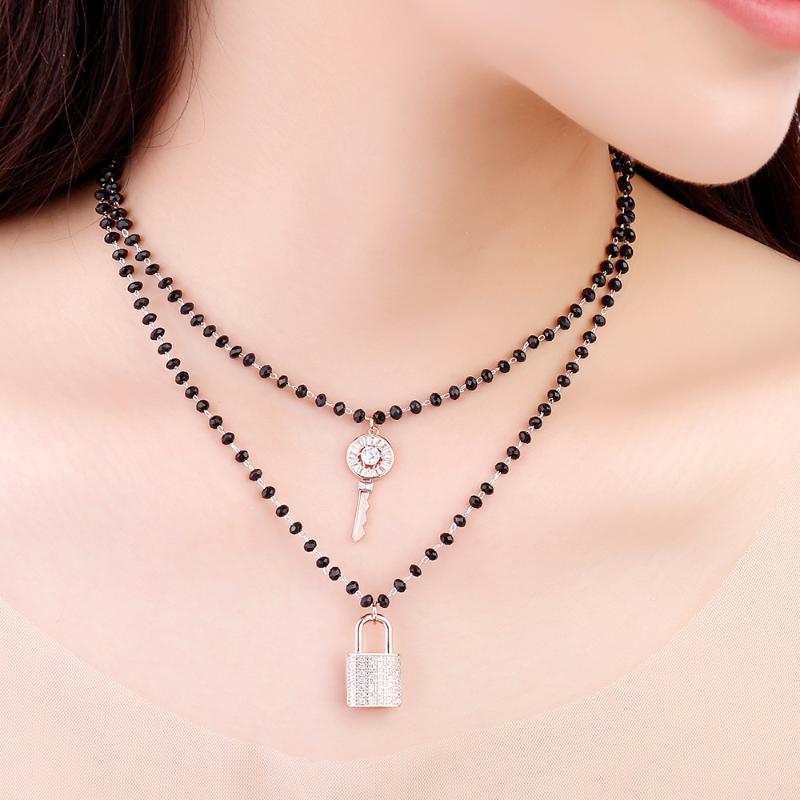 Hot Crystal Key & Lock Beaded Choker Necklace Double Layer Shining CZ Pendant Choker Women Fashion Collares Jewelry
Hot Crystal Key & Lock Beaded Choker Necklace Double Layer Shining CZ Pendant Choker Women Fashion Collares Jewelry