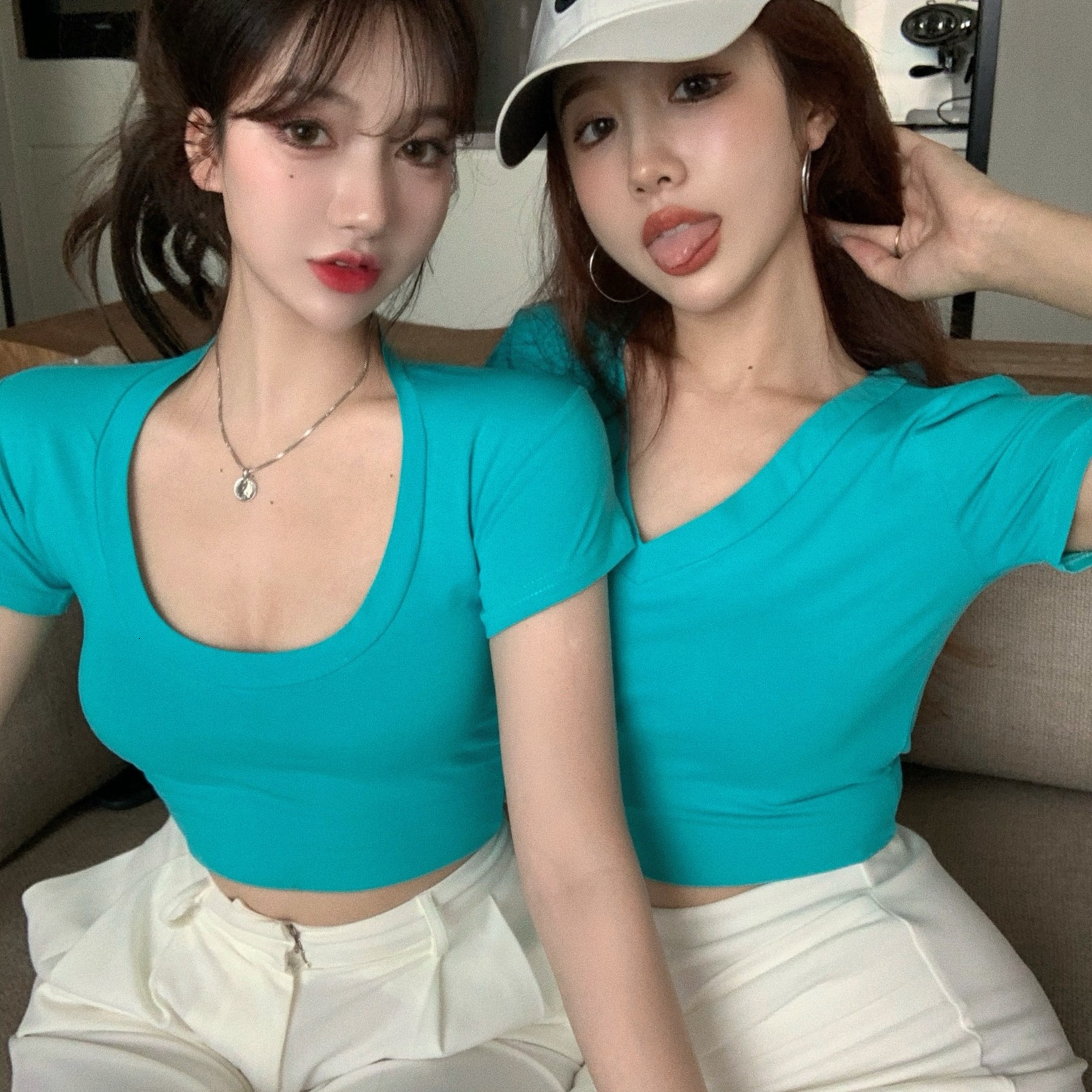 2021 New 7 colours summer Korean style short sleeve v neck women's T-shirts harvest tops (r98240) 2YXO, V neck shui blue
2021 New 7 colours summer Korean style short sleeve v neck women's T-shirts harvest tops (r98240) 2YXO, V neck shui blue