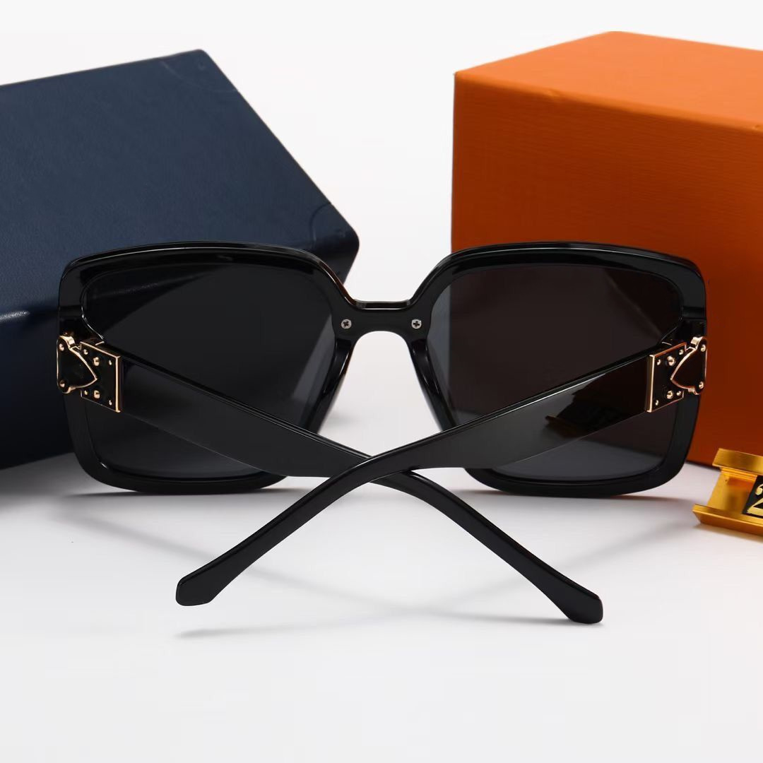 2021 Millionaires Sunglases women full frame Vintage designer MILLIONAIRE 2702 sunglasses men MILLIONAIRE Black Logo Made in I259o
2021 Millionaires Sunglases women full frame Vintage designer MILLIONAIRE 2702 sunglasses men MILLIONAIRE Black Logo Made in I259o