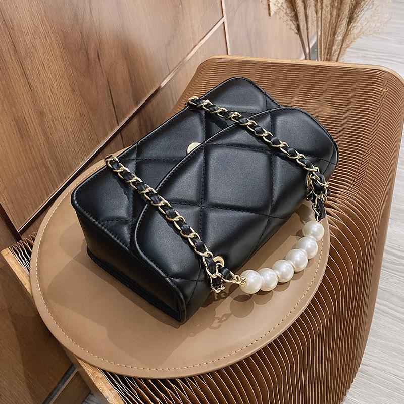 2021 Bag Ladies New Chain Trendy Fashion Handbag Designer All-match Shoulder Bag Faux Leather Messenger Small Square, Black
2021 Bag Ladies New Chain Trendy Fashion Handbag Designer All-match Shoulder Bag Faux Leather Messenger Small Square, Black