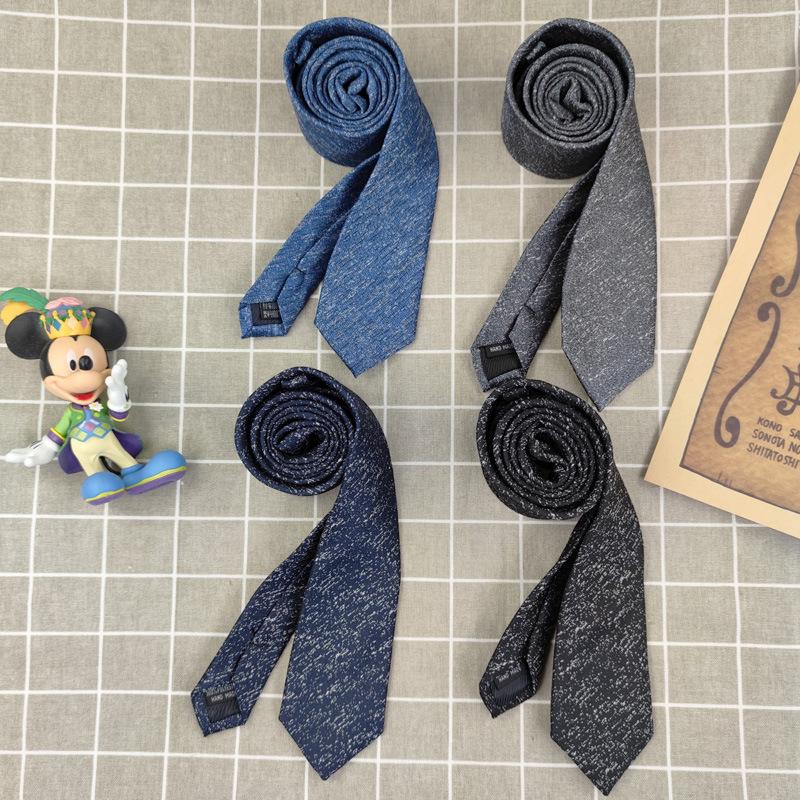 Polyester silk white connecting galaxy men and women students 6cm hand tie suit shirt accessories
Polyester silk white connecting galaxy men and women students 6cm hand tie suit shirt accessories