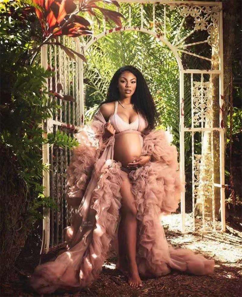 Blush Pink Maternity Sleepwear Luxury Ruffles Long Sleeves Wedding Sleepwear Bathrobes Nightgowns Tiered Robes Women Dress
