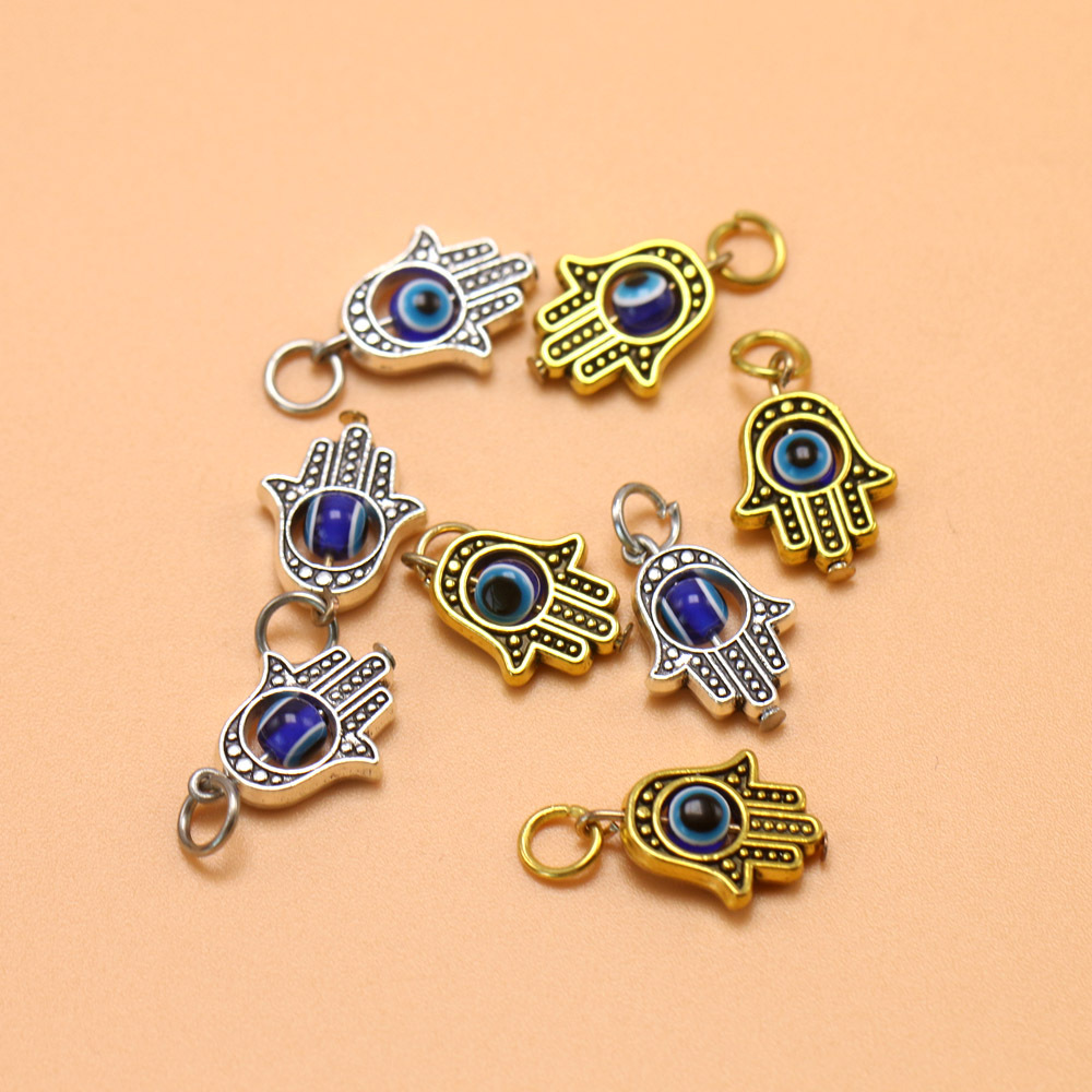 100pcs Antique silver Hamsa Hand of Fatima Beads Turkish Evil Eye Charms Pendants For DIY Jewelry Making Findings, Bronze;silver
100pcs Antique silver Hamsa Hand of Fatima Beads Turkish Evil Eye Charms Pendants For DIY Jewelry Making Findings, Bronze;silver