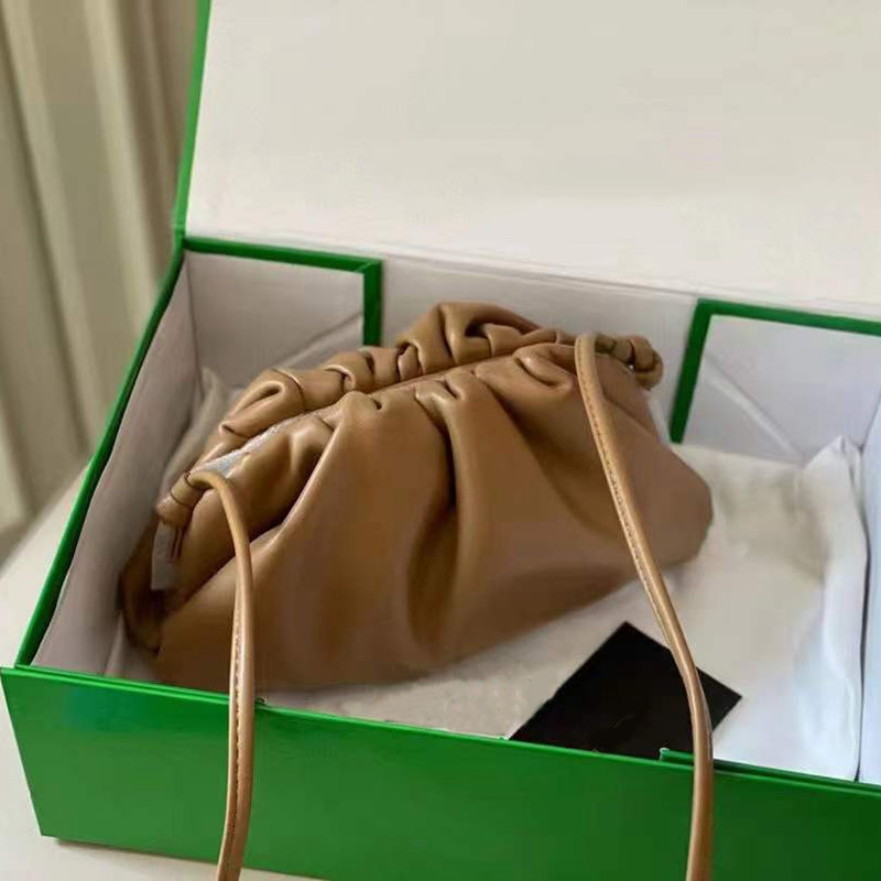 Top Quality Desinger Bags The Pouch Soft Calfskin Ladies Large Clutch Genuine Leather Famous Hand Fashion Women Upgrade Cloud Bag, #1
Top Quality Desinger Bags The Pouch Soft Calfskin Ladies Large Clutch Genuine Leather Famous Hand Fashion Women Upgrade Cloud Bag, #1
