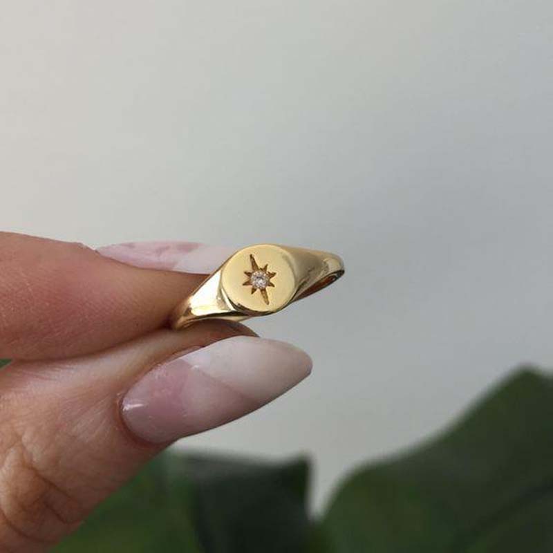 2021New Arrived Christmas Gift Fashion Finger Jewelry 5A Cubic Zirconia Cz Starburst Star Signet Ring Minimalist Jewelry
