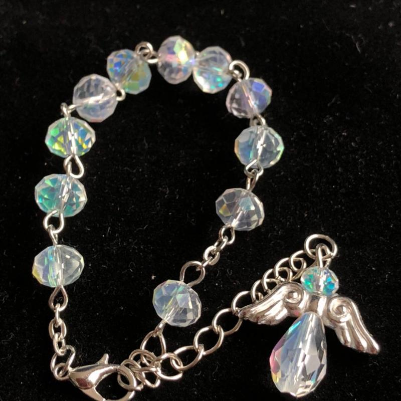 6pcs/pack AB coating 6*8mm crystal rosary bracelet,religious bangle, crystal bracelet with angel wing pendant
6pcs/pack AB coating 6*8mm crystal rosary bracelet,religious bangle, crystal bracelet with angel wing pendant