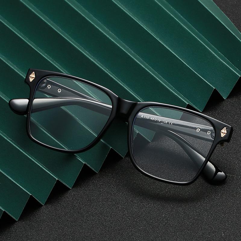 Vintage Classic Computer Anti Blue Rays Light Blocking Square Glasses Frame Women Men Rivet Unisex Male Optical Myopia oculos
Vintage Classic Computer Anti Blue Rays Light Blocking Square Glasses Frame Women Men Rivet Unisex Male Optical Myopia oculos