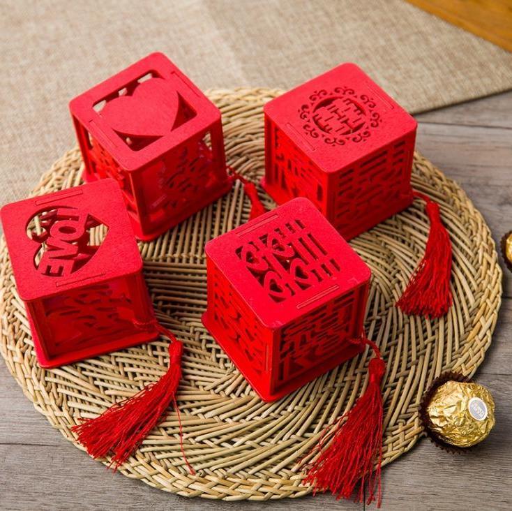 100pcs Wood Chinese Double Happiness Wedding Favor Boxes Candy Box Chinese Red Classical Sugar Case with Tassel Wholesale
100pcs Wood Chinese Double Happiness Wedding Favor Boxes Candy Box Chinese Red Classical Sugar Case with Tassel Wholesale